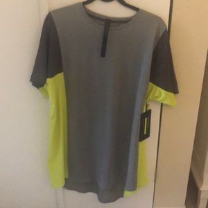 Lululemon Men’s Short Sleeve Shirt